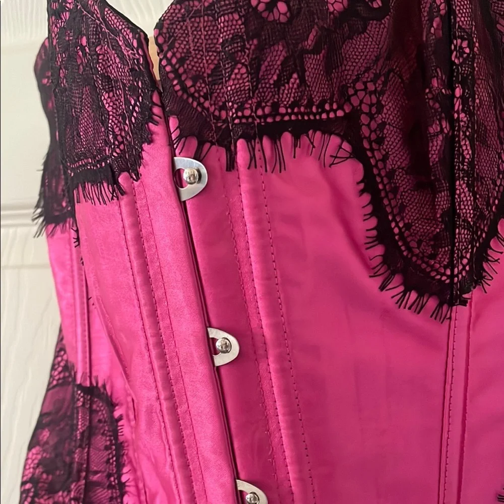 ADORE ME MAHOGANY LACE CORSET Size Medium Mean Girls - Picture 3 of 8